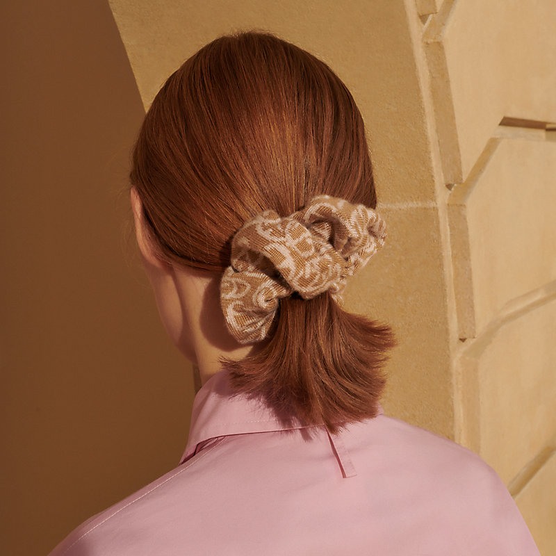 Claudia scrunchie | Hermès Singapore
